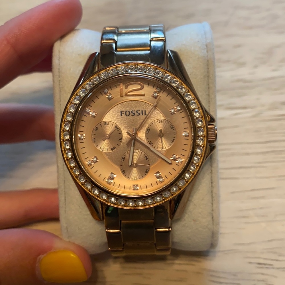 Fossil watch